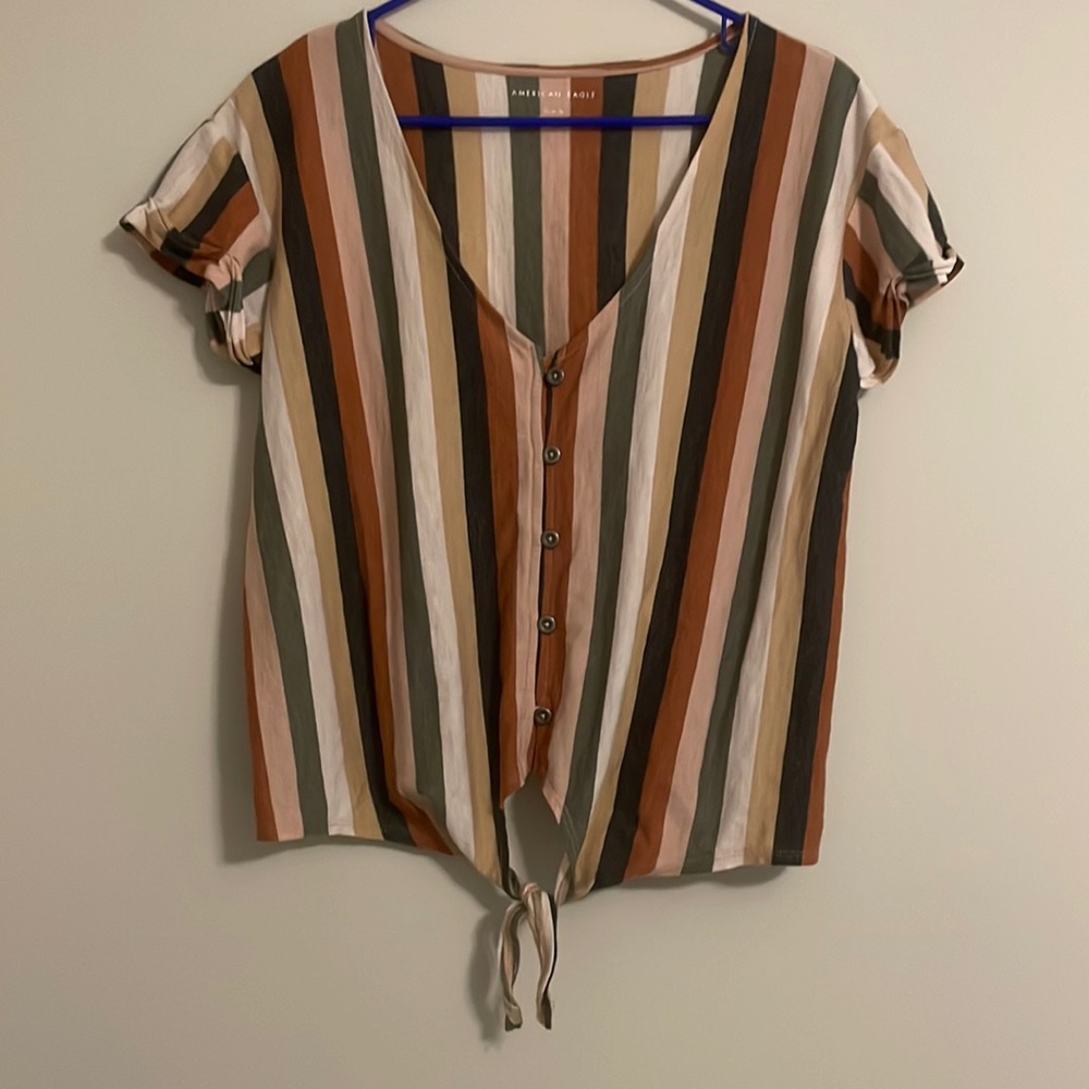 American Eagle shirt size M